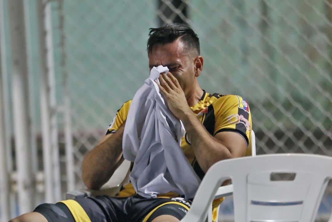 Doy toda la gloria a Dios!
Muchas emociones, procesos, situaciones, algunas felices y otras no tanto, pero siempre de gloria en gloria.
Gracias a todos los que hacen que Tachira sea uno de los mas grandes del pais. 
Se culmina una etapa feliz y en gratitud!
Gracias <a href="/DvoTachira/">Deportivo Táchira FC</a> !!