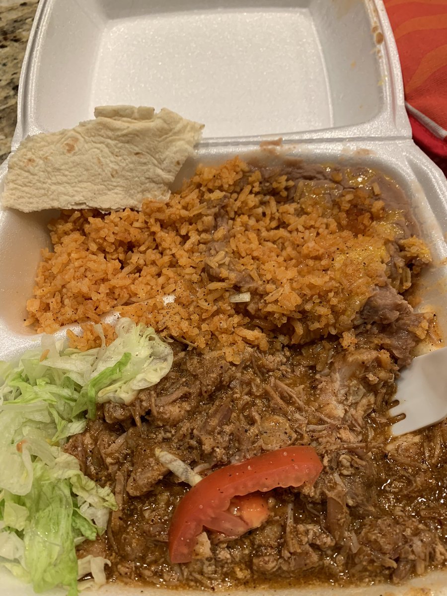 franksgarcia4's tweet photo. Ummmm!.. beans & rice were ok.. I’m spoiled tho, from when mi Abuela used manteca, bacon grease and loads of cumin.. miss that.. the Chile Colorado?? Oh man.. I’ll be BACK!.. one of the BEST I’ve had.. love finding some dive place that does good food yes? #rosamarias #foodporn https://t.co/PksHYudjGu