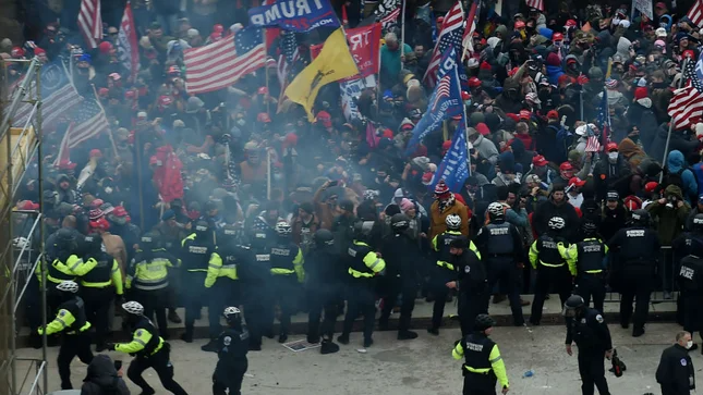 thehill's tweet photo. FBI: No evidence antifa involved in Capitol riot https://t.co/hciThNuFdE https://t.co/NV4aOEOSJL