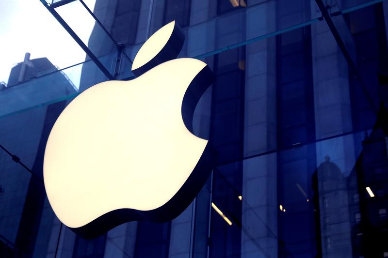 Reuters's tweet photo. Google suspends Parler social networking app from Play Store; Apple gives 24-hour warning https://t.co/HIaOWzhPke https://t.co/2lRBgpMX8S