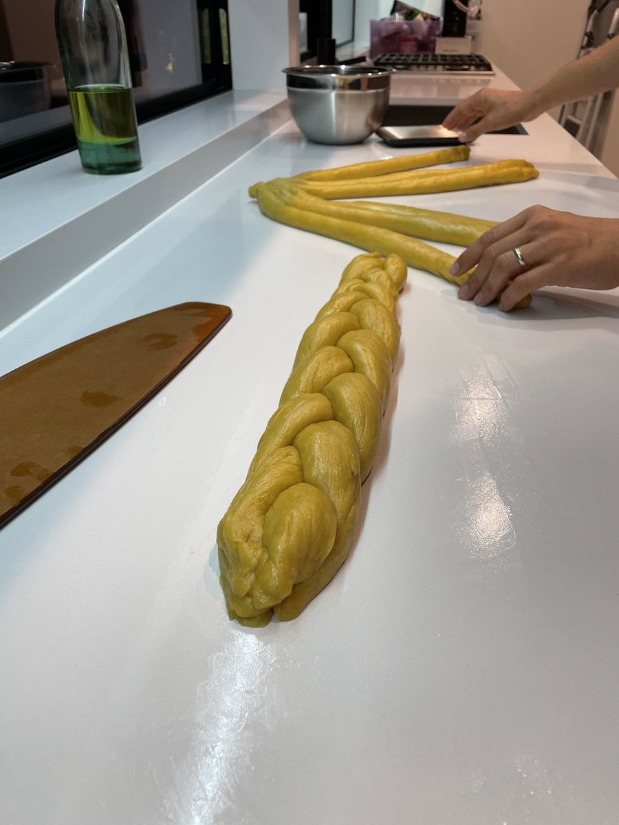 RubinReport's tweet image. I’ve lost over 35K followers on this authoritarian shitscape in the last 48 hours. Getting off here for the weekend barring the start of WWIII in which case I’ll hop on to put a funny gif.

Will be chatting, drinking wine and making challah at @rubinreport.com.