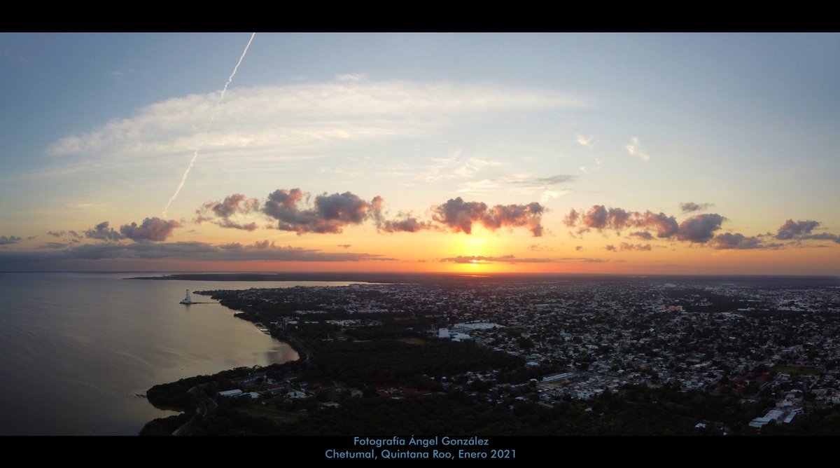 SoyGelo21's tweet photo. Chetumal, enero 2021
•
•
•
#Angelo21Go #Chetumal #QuintanaRoo #Mexico #DJI #Mavic #Mini #Sunset #Atardecer #Nubes #ILovePhotography https://t.co/vNGoyMUKbQ