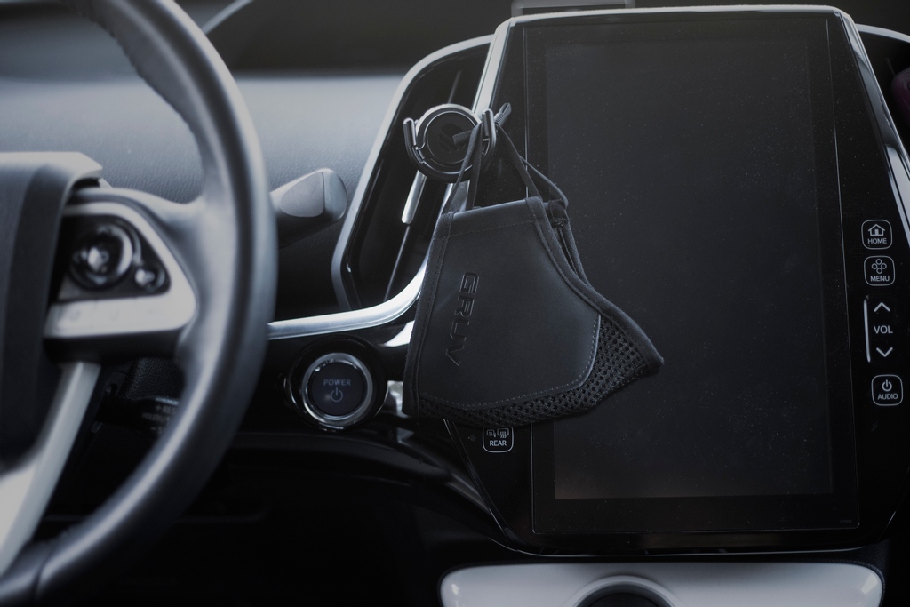 gruvgear's tweet photo. Don't leave home without it! 🖤😷 #KarbonZero https://t.co/1kiepQ9nAC