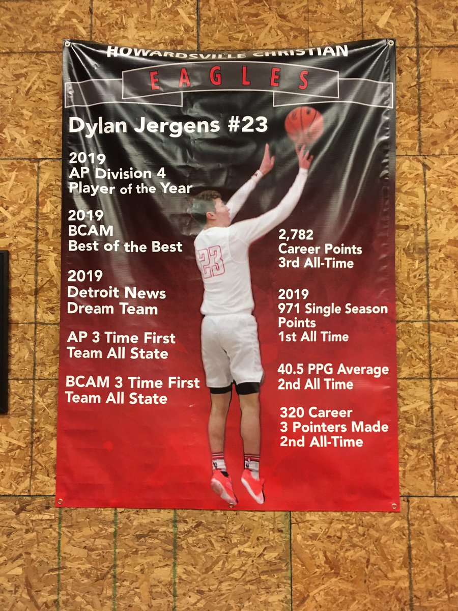 strictly_skills's tweet photo. Happy 20th to the guy who has scored more points in 1 season than anyone else in @MHSAA_Basketbal history @dylanjergens23 Have a good one brother. #1 #SS33 @CMUMensBBall https://t.co/iEjXdCEzVs