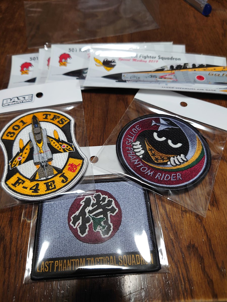 suzumushi1964's tweet photo. 昨日の沸騰ワードで話題の(?)F-4ファントムのパッチが届きました! パッチの出来も素晴らしいです(*^_^*) #F4ファントム #BASEOPERATION https://t.co/Qc86EIiyXx