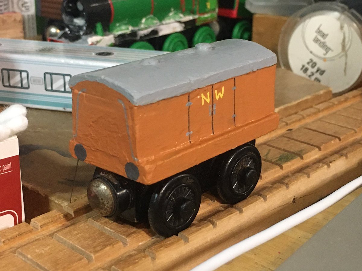 CloudtheLoud48's tweet photo. You wanna talk about obscure characters? Let’s talk about Elsie, Toby’s Luggage van. As far as I know she’s appeared like twice in fan content, and they were practically cameos. I want her to get some character, some story of her own. #LoudCustoms https://t.co/JBQIjuFxjT