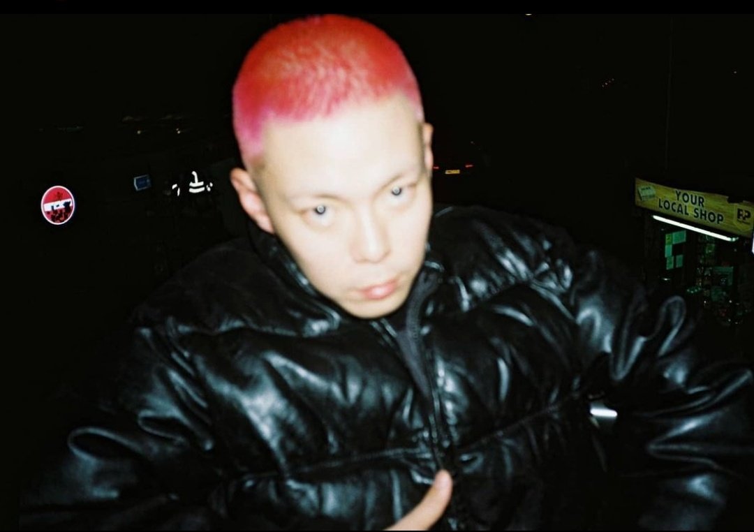 MINTJOKO's tweet photo. thank you for the music u've made under h1ghr. stay gold wherever u go Golden ♡ [cries] https://t.co/IhF1Qs9zwQ
