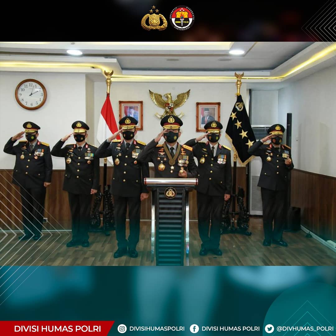SugengP91815223's tweet photo. @Andraya21779007 @HumasTabesSmg TNI POLRI benteng NKRI

 #JagaSinergitasKawalNKRI https://t.co/0k0n0EsRye