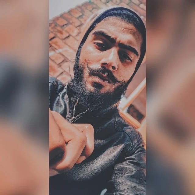 imst666's tweet photo. Time does not change people, their choices do. 

#rudeboy #berude #agressive #positive #blessed🙏 #peace #king #roar #winteroutfits #winterinkashmir #artist #musician #music #st #rap #rapper #hiphop #worldhiphop https://t.co/1LKhv8saPn