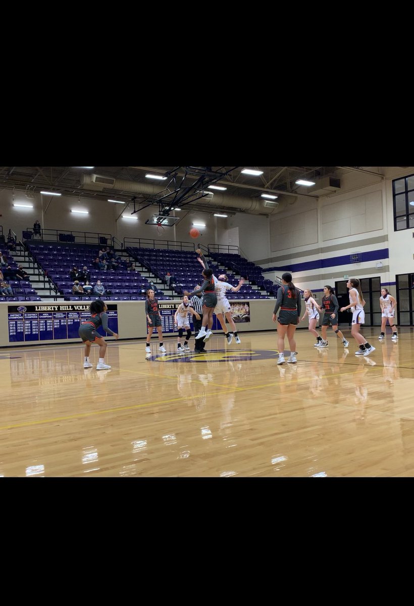 GrizzGirlsBball's tweet photo. Won another big 25-5A district matchup vs Liberty Hill. Final score was 47-36. Puts us 5-2 in district play. 11-6 overall. 

Sr Ashley Bonneville led all scores with 15. Sr Londyn Steere had a strong game with 9 pts and 11 rbs. 

#family #hardworkpaysoff https://t.co/ugl1bcMf2r