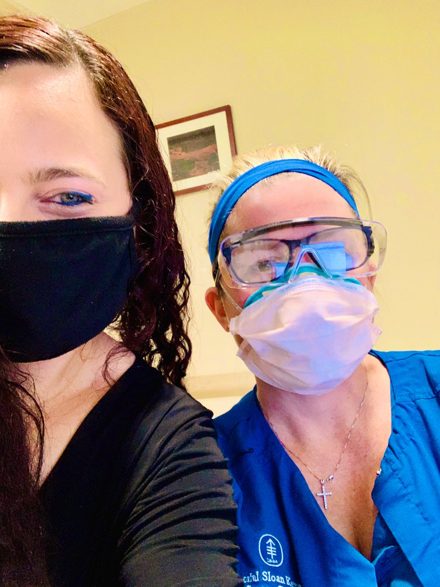 Yael_David__'s tweet photo. Thank you @sloan_kettering and the terrific medical staff for vaccinating all of us! So happy to share this exciting moment with my awesome friends @HellerLab, @ZhaoLab_SKI and Hilla!
#scienceprevails #VaccinesSaveLives https://t.co/mORxTV3KkA