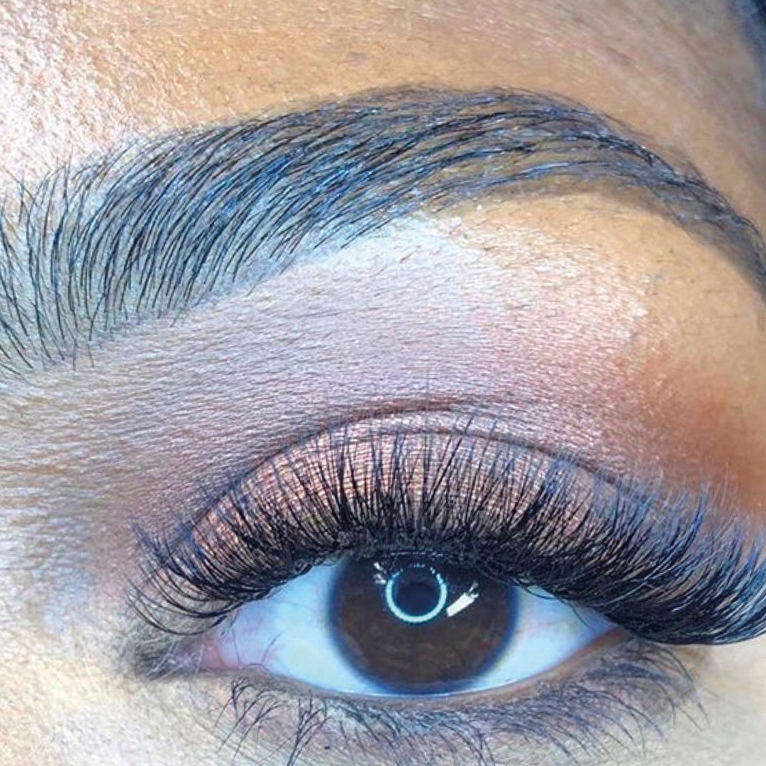 Beautiful brow tint and volume lash extensions for the win 🙋

Link in bio to book 🔗
.
.
.
.
#lashes #brows #londonblog