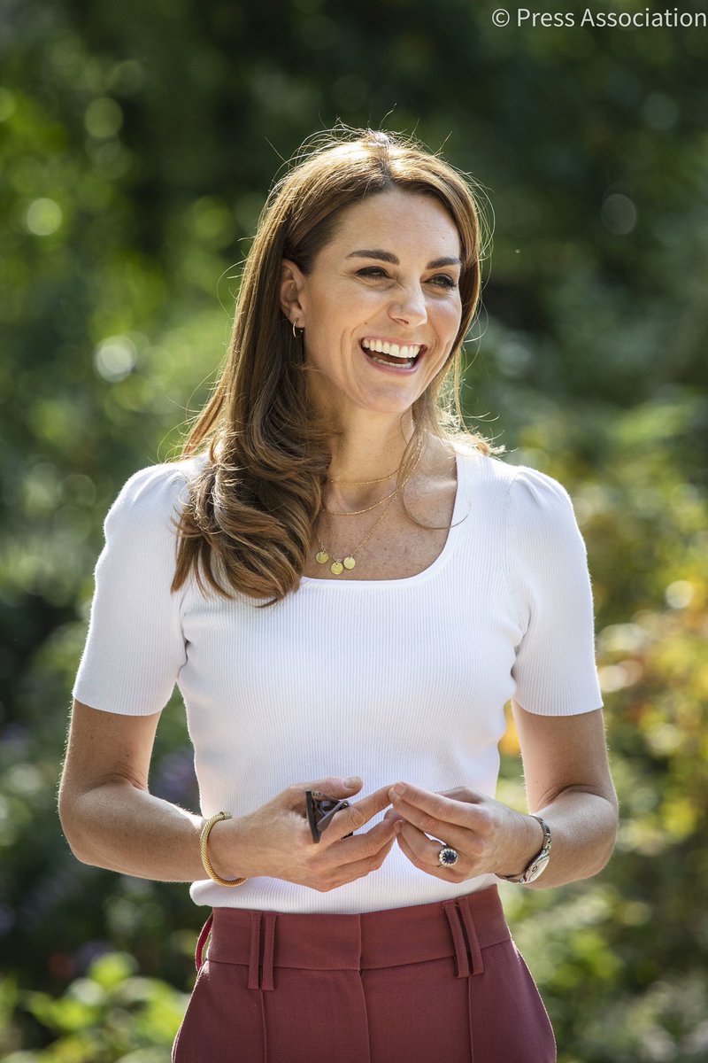 Happy Birthday to The Duchess of Cambridge! 🎊 https://t.co/RfoGguifPg