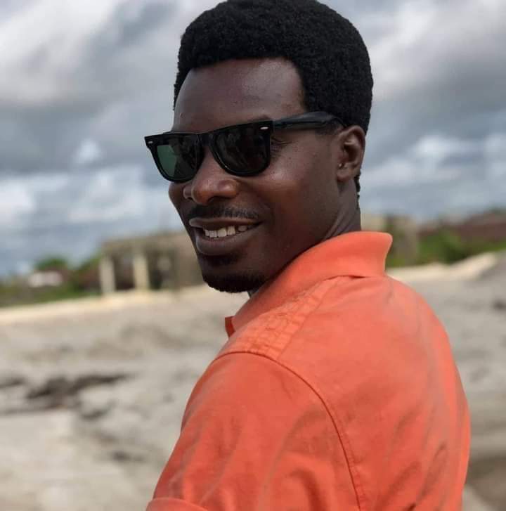 endsarsrivers's tweet photo. Forget Jack, two people from Bonny died as a result of sea piracy.

No word from the Traditional Council, the Local Government Council or State Government for the past 4days.

You can see how the body decayed in water.

#EndBonnyKillings https://t.co/CxdZCGyMPm