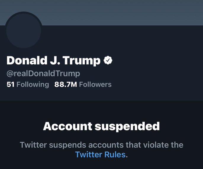 BayOsmanoglu's tweet photo. Twitter Trump'ın hesabını kapatmış

Hani düşünce özgürlüğü vardı?
Hani demokrasi?

#TrumpBanned
#cumartesi https://t.co/mUVIfizazH