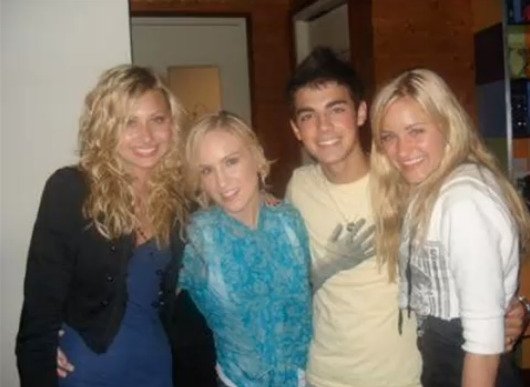 They toured together at the time and they met again in 2012.