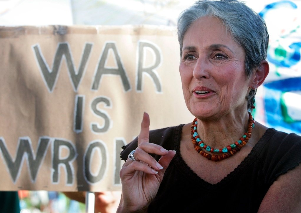 during the 2000s she campaigned against the war in Iraq and will open every concert by saying "I'm sorry for what my government is doing to the world"