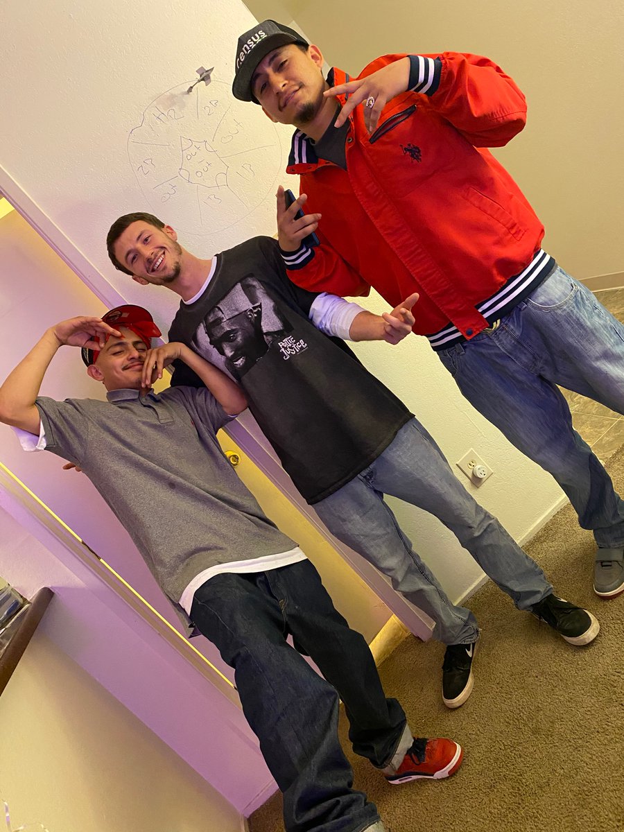 pacmaann's tweet photo. Mah mf brothers... FreethaKidd ππ
R.i.P AA #HYBC https://t.co/4DTTeyuYMt