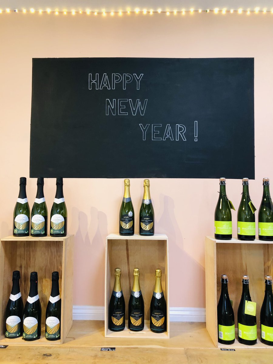 BattyBattsPZ's tweet photo. I’m opening up @Polgoon today 11am-1pm so come along and see me for any weekend supplies and a nice chat! 🍾🍷🥂#CornishWine #CornishCider #VineyardShop #ShopLocal #Penzance 😃 https://t.co/mtwubr8UFY
