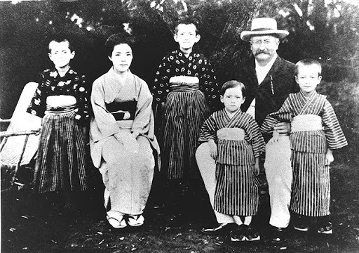 Including the eldest, also named Edwin, Dun had four sons with Yama Takahira. (His first wife, Tsuru, had passed away).
