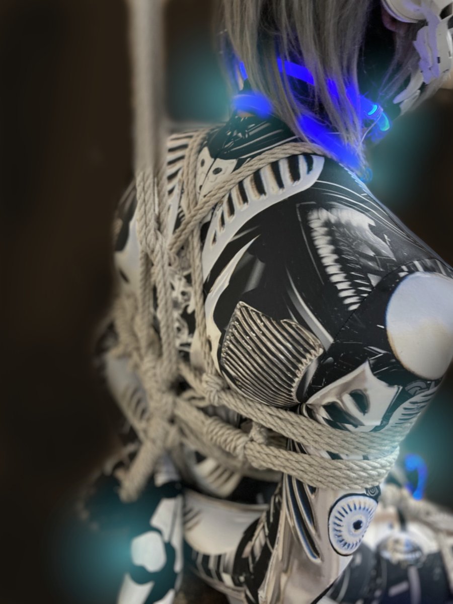 斎藤ゆきえ サイボーグyuki 8 24 ザ 世界仰天ニュース 出演 A Female Cyborg Captured And Detained In A Research Facility 捕獲され 研究施設に拘束される女性型サイボーグ 縄 撮影 Rope Magic