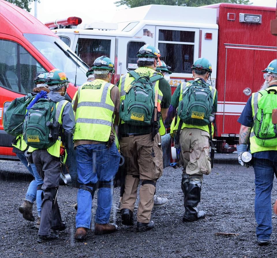 CERTCon's tweet image. CERTCON is a conference that educates, provides networking opportunities, &amp;amp; enhances cooperation among the region’s CERT teams &amp;amp; other organizations. 

Due to COVID-19 @FairfaxCoCERT is hosting the National Capitol Region's #CERTCON virtually. More information coming soon!