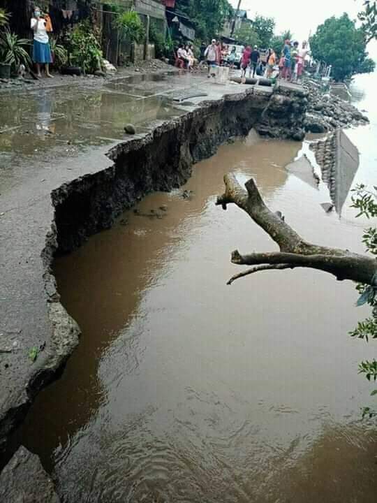 blackpinkmykink's tweet photo. Hi! I'm a small account but your rt is of great help to save lives. Please also sign the petition in saving our Northern Negros Natural Park (NNNP). 

‼️WHAT'S HAPPENING IN NEGROS‼️
#RescuePH #ReliefPH #NegrosOccidentalNeedsHelp #SaveNegrosForest #SaveNNNP https://t.co/ofwR8czcMs
