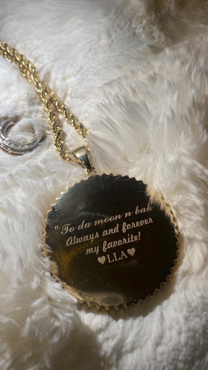 Crystaljuarez_'s tweet photo. My boyfriend gifted me this of my sweet boy @acj2k18 ๐ค Thereโs not a second of my day I donโt think of you.. A pain I can not let go but have to learn to live with.. You got me the C for my bday that Iโll keep 4L ๐ผ๐ผ Wrap me around your wings, watch me make you proud ๐ค๐ผ๐ผ #LLA4L https://t.co/xS0fpZEyHE
