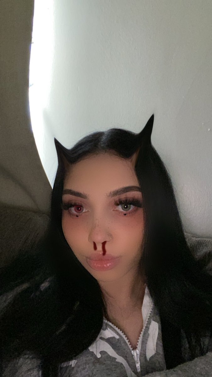Monetgoddess_'s tweet photo. My true form💕 https://t.co/wfJfdLifdN