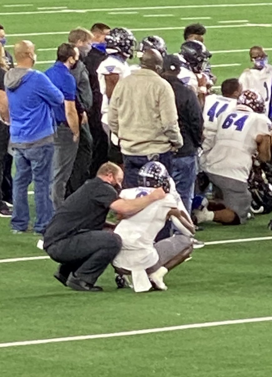 💙THANK YOU COACHES💙

For the hours you spent away from your own family.

For the restless, sleepless nights devising a game plan.

For being a positive example and men of character for your players.

For standing in the gap and showing how to love your teammate.

#JagNation