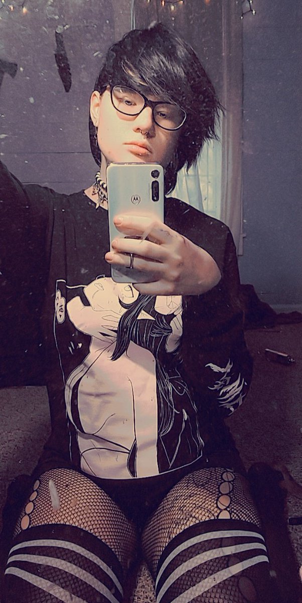 mystic666void's tweet photo. Like what you see? 
#nsfw
#contentcreators #sellingnudes #buyingnudes
#porn #pregnancyfetish
#fetishworld #FOOTFETİSH #pregnant #MUKBANG #sellingcontent https://t.co/NzcZnqMbQG message me https://t.co/OXeR8LvyU1