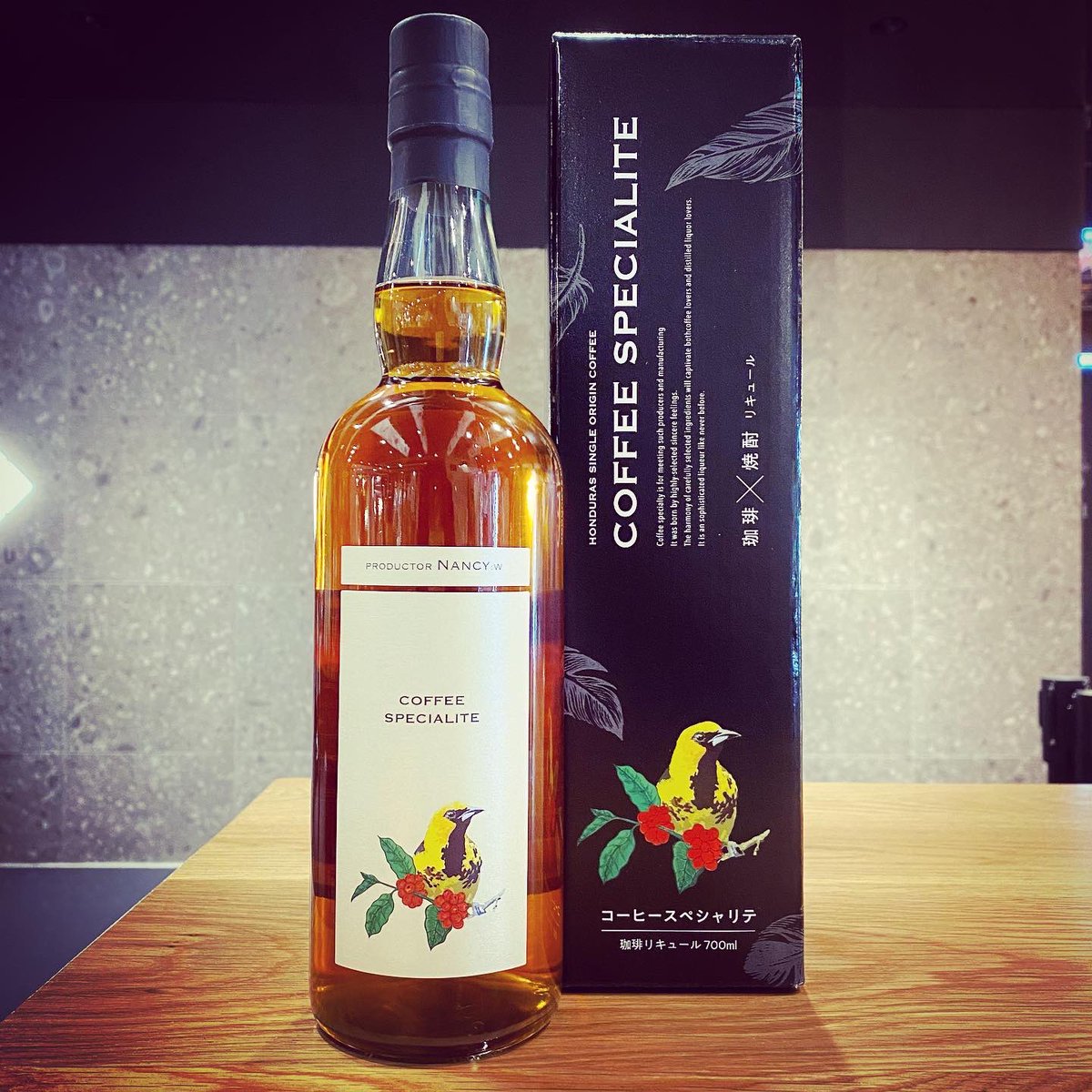 miraisakebar's tweet image. #コーヒースペシャリテ #天盃 
#リキュール #コーヒー焼酎 
コーヒー、黒糖みつ、そして焼酎を使ったリキュール🌈✨甘すぎず香りや深みを素直に味わえ、余韻も最高！ミルクとともに温めてカフェラテ風にご提供します☕️✨
1杯 ¥700+tax
ボトル700ml ¥3000+tax
#未来日本酒店 #未来日本酒店sakebar