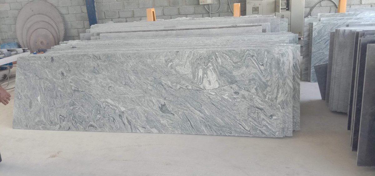 VRGranite's tweet image. bit.ly/35mob44

#kuppamWhite #BlackPearl #steelgrey #granite #multicolourgranite #bestgranitefromindia #exportsfromindia #readytoexport #granitecountertops #galaxy #Tanbrown #blackgalaxy #offers #FREE #covid_19