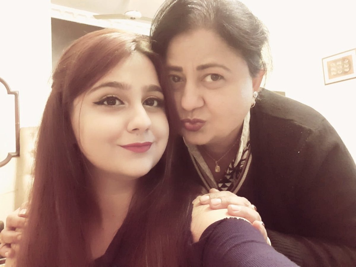 rubinashahid6's tweet image. #ManyMany Returns of the day stay  Happy and Blessed love you Juna 🥰🥰🥰🎂🎂🎂🎉🎊🍵🍾🎈🍫🌹💐🌹💐🌹💐🌹💐🌹💐🌹💐