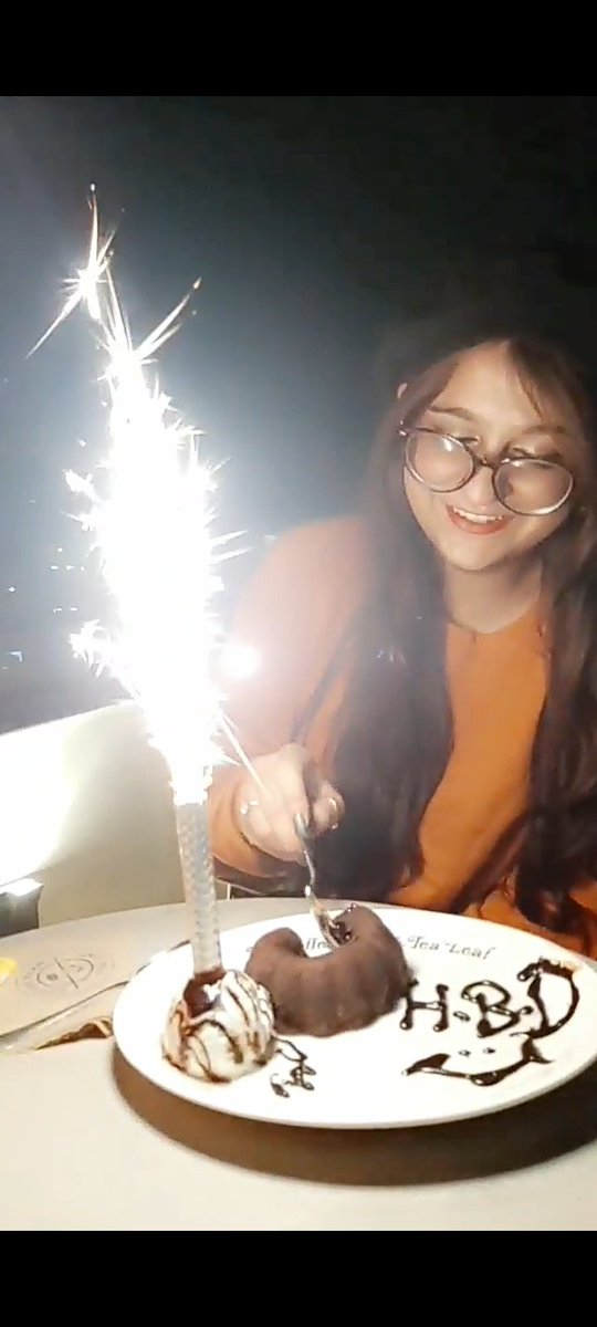 rubinashahid6's tweet image. #ManyMany Returns of the day stay  Happy and Blessed love you Juna 🥰🥰🥰🎂🎂🎂🎉🎊🍵🍾🎈🍫🌹💐🌹💐🌹💐🌹💐🌹💐🌹💐