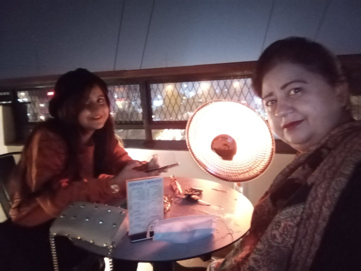 rubinashahid6's tweet image. #ManyMany Returns of the day stay  Happy and Blessed love you Juna 🥰🥰🥰🎂🎂🎂🎉🎊🍵🍾🎈🍫🌹💐🌹💐🌹💐🌹💐🌹💐🌹💐