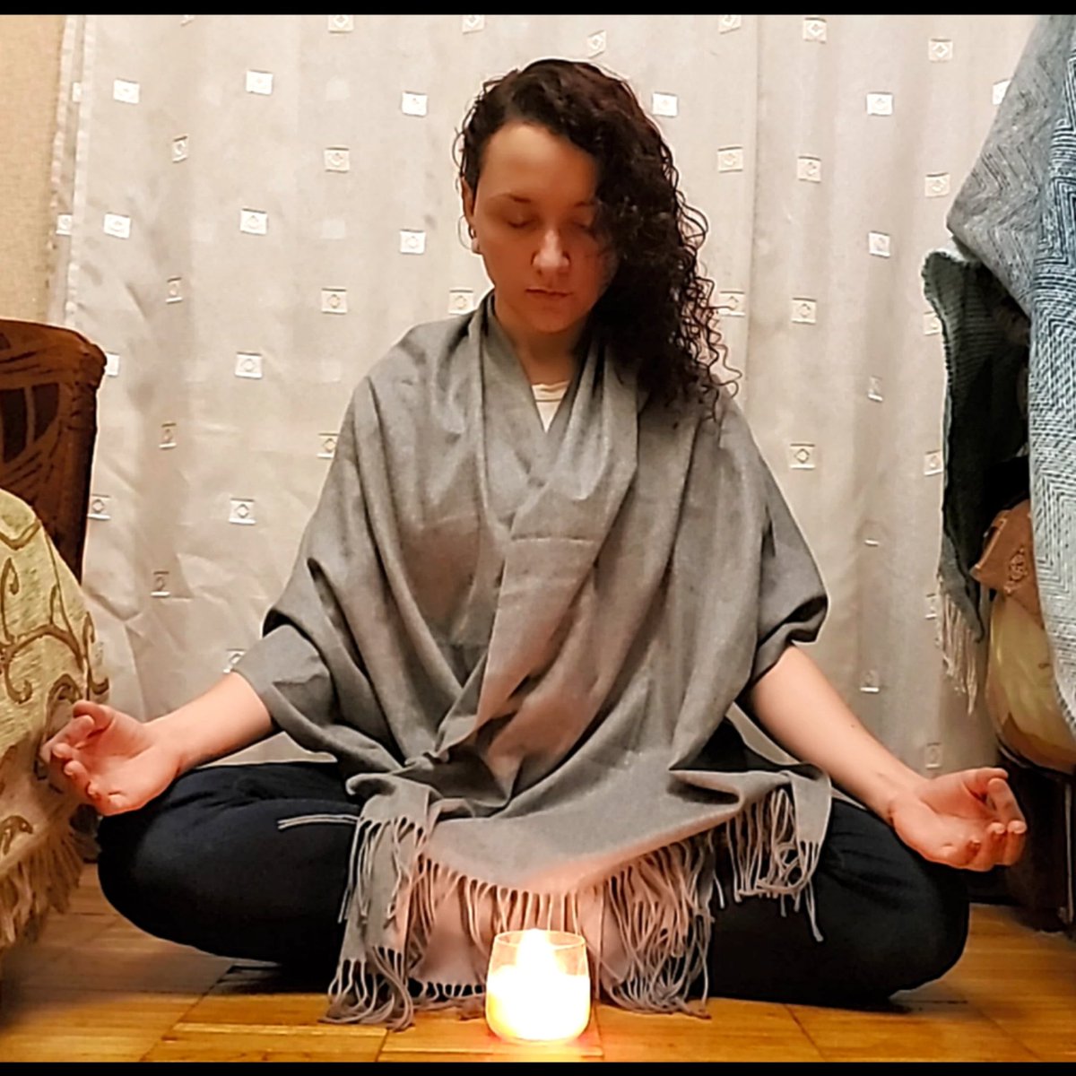 HealthySoko's tweet photo. 5 Min Meditation Woth Tibetan Bowls Sounds
https://t.co/KCICTuBiRy
#meditation #yoga #love #mindfulness #spirituality #healing #peace #spiritual #motivation #selflove #life #inspiration #nature #selfcare #happiness #spiritualawakening #wellness #believe #health #positivevibes https://t.co/QShnl54hPR
