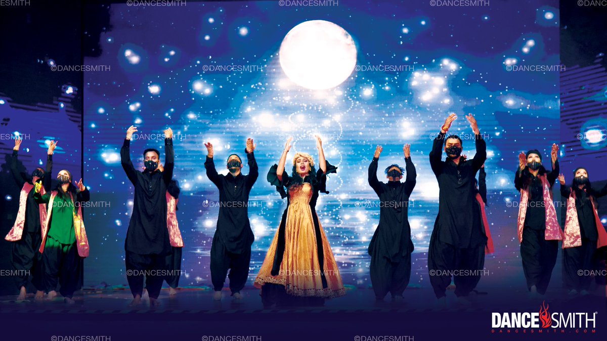 DanceSmithIndia's tweet photo. Sham e Sufiyana The Sufi Show Performance by DanceSmithIndia
#Dancesmithindia #Bollywood #StagePerformace #StageShows #shows #dance #danceperformances #artist #marriage #marriageentry #reception #likeforlikes https://t.co/JhcwAsPZBg