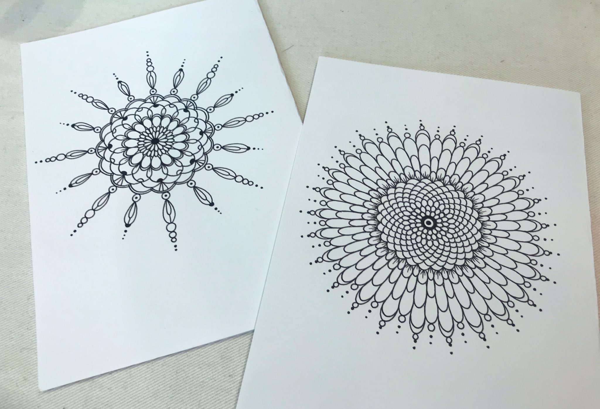 Rieco 作りたい物があって 曼荼羅タイプを書き上げ中 フリーハンド 完全フリーハンド コンパス未使用 ペン画 曼荼羅 曼荼羅アート 花文様装飾工芸 大田区伝統工芸発展の会 大田のお土産100選 大田区 T Co Qo951b6smd Twitter