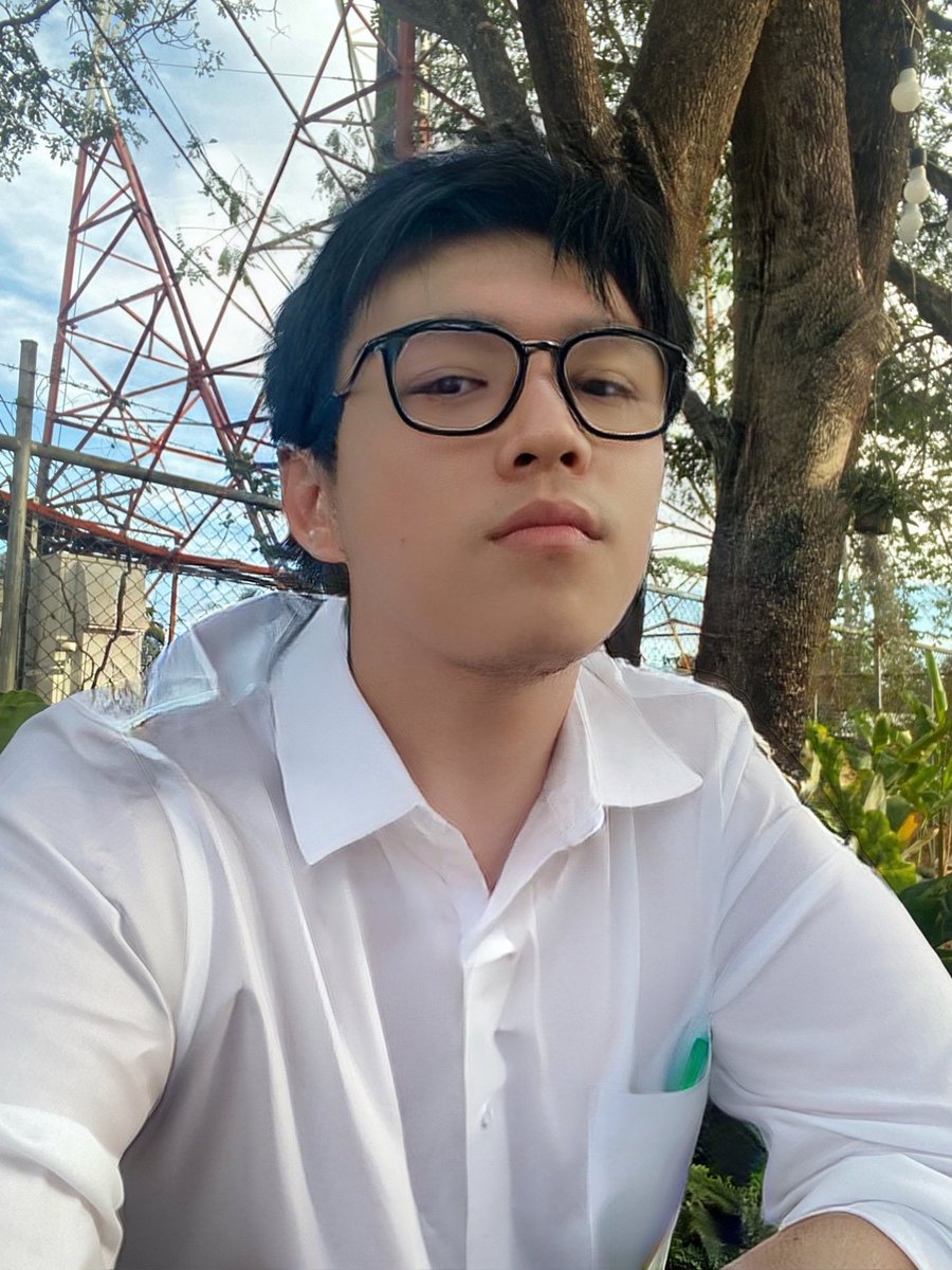 MicPx's tweet photo. จิบกาแฟเบาๆๆ https://t.co/X9qA9kYndg