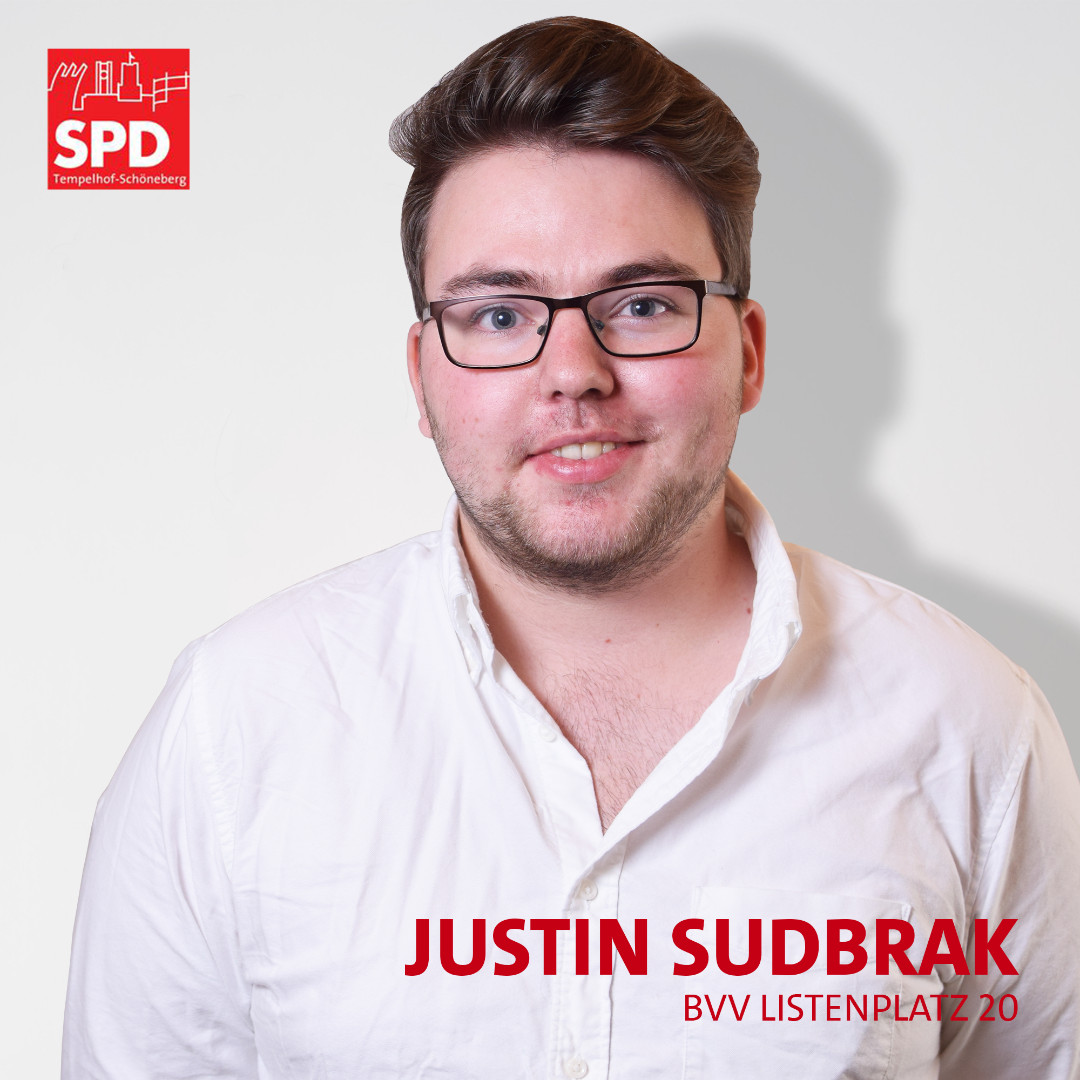 spd_ts's tweet photo. Justin Sudbrak kandidiert auf Listenplatz 20 für die Bezirksverordnetenversammlung T#empelhof #Schöneberg.
Er verfasste schon als Jugendlicher kommunalpolitische Anträge und vertrat sie in Ausschüssen.
#spdts #bvvts #kjp #jugend #kinder #berlin #politik @CitySPD @justinsudbrak https://t.co/CDEFzWfwUM