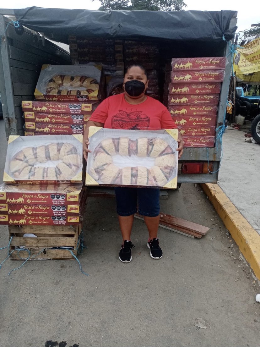 jamesofcwna's tweet photo. Me encantó  #LadyRosca Chequen la historia completa. Qué fregón. Se llama emprendimiento y libre mercado. Yo sí la contrataba para Secretaria de Economía.  Nos iría mejor. https://t.co/1RdiSBc1hU