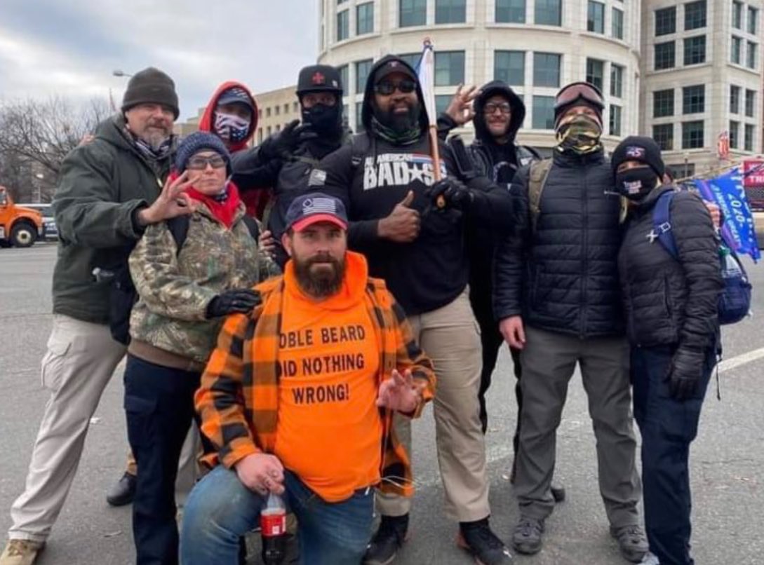 KellyGreenGirrl's tweet photo. @RyanEGraney @MNPDNashville @FBI Is this the same guy wearing the Badass T-shirt (with his “friends” behind him flashing white power signs)? https://t.co/tOXBCmhGdo