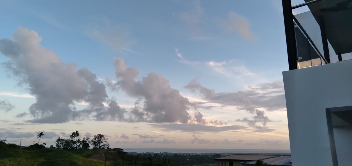 tmoeofo's tweet photo. Beautiful Saturday evening from Tacirua East, Suva #Fijinow #nabula https://t.co/sdprz4iIzr