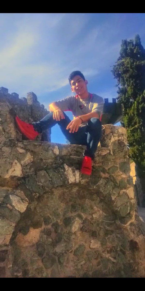 AaronDeJesusGa1's tweet photo. No importa lo que digan los demás sobre ti, sino...lo que realmente importa es creer, confiar y nunca fallarle a los que siempre están a tu lado. 🤠🎼🇲🇽 https://t.co/zP3TiTGnf0