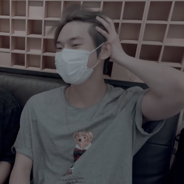 เค้าติวใกล้เสร็จแล้ว เธอเข้ามารอข้างในก่อนดิ