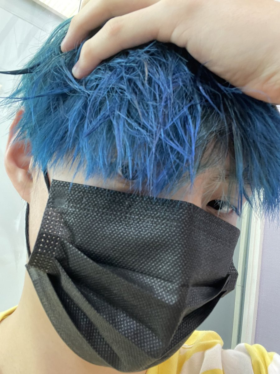 Saint_sup's tweet photo. วันนี้ก็ย้อมผมเป็นตัวกระตูนวัยเด็กนะ555 #Saint_sup #MingEr https://t.co/JGkP2z6Aro