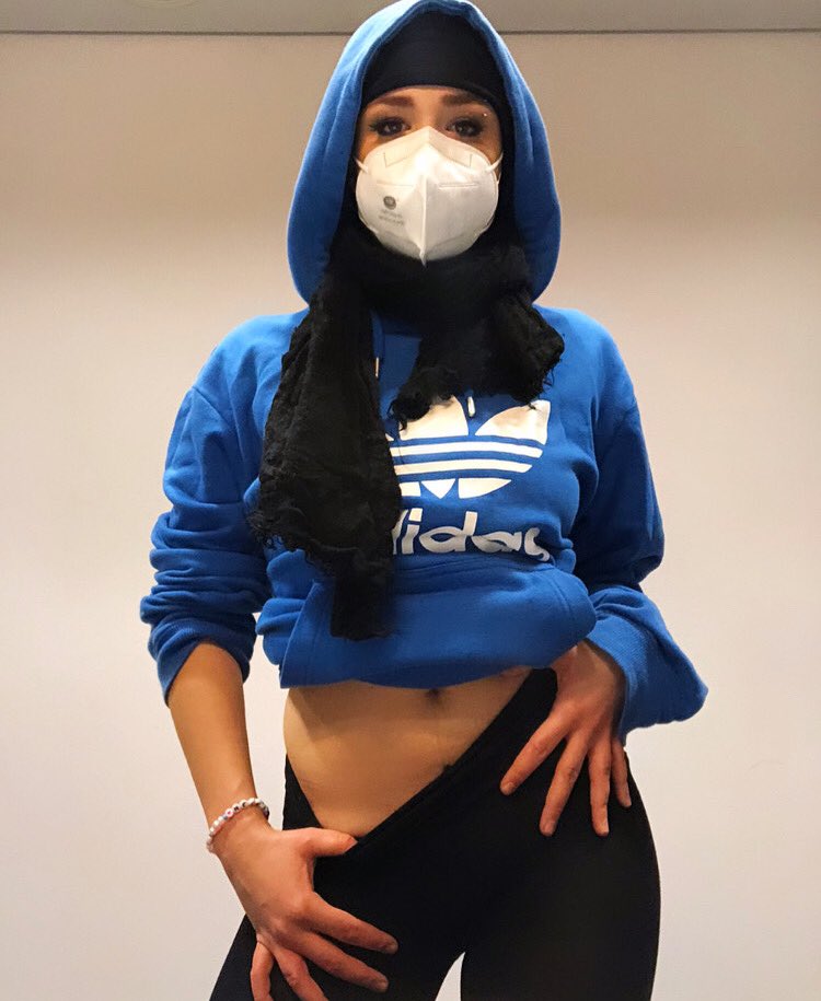 The pandemic is not sexy. That doesn’t mean you can’t be either. Stay safe 😷❤️ #girl #queer #berlin #international #mask #wearyourmask #safety #health #actress #model #production #style #appreciate #livethelittlethings #love #loveislove #lgbtqia #wlw https://t.co/hOre9YA5M6