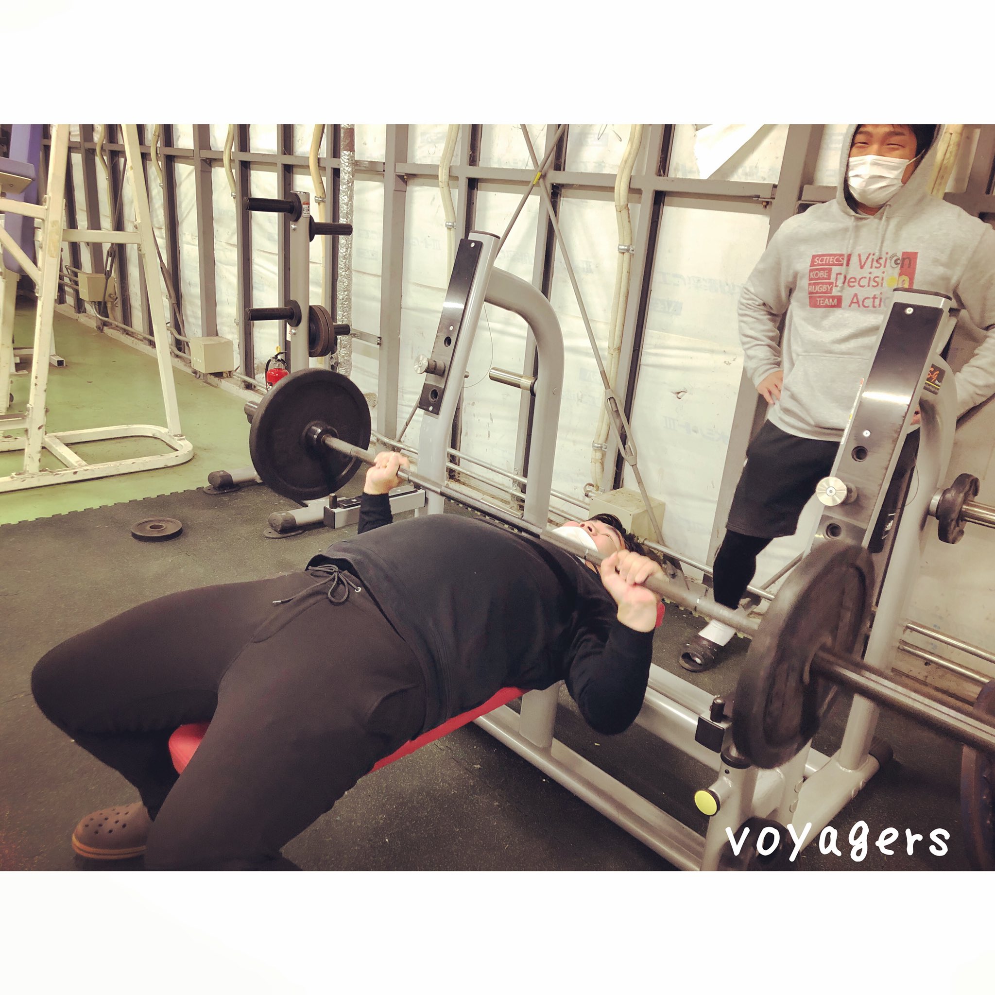 流通科学大学アメフト部 部員紹介part3 新入部員を紹介します 名前 平田 滉大 学部学科 経済学部経済情報学 科 高校の部活 ソフトテニス部 アメフト部の魅力 先輩がとて も優しい面白い 来シーズンに向けて一言 足治して練習をがんばる 流通科学大学