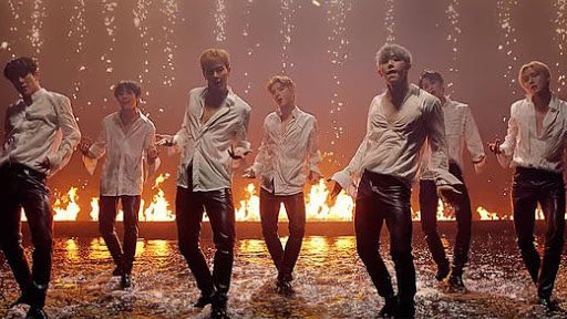 showhosbby's tweet photo. monsta x dancing on water supremacy https://t.co/hifgnVtEpN